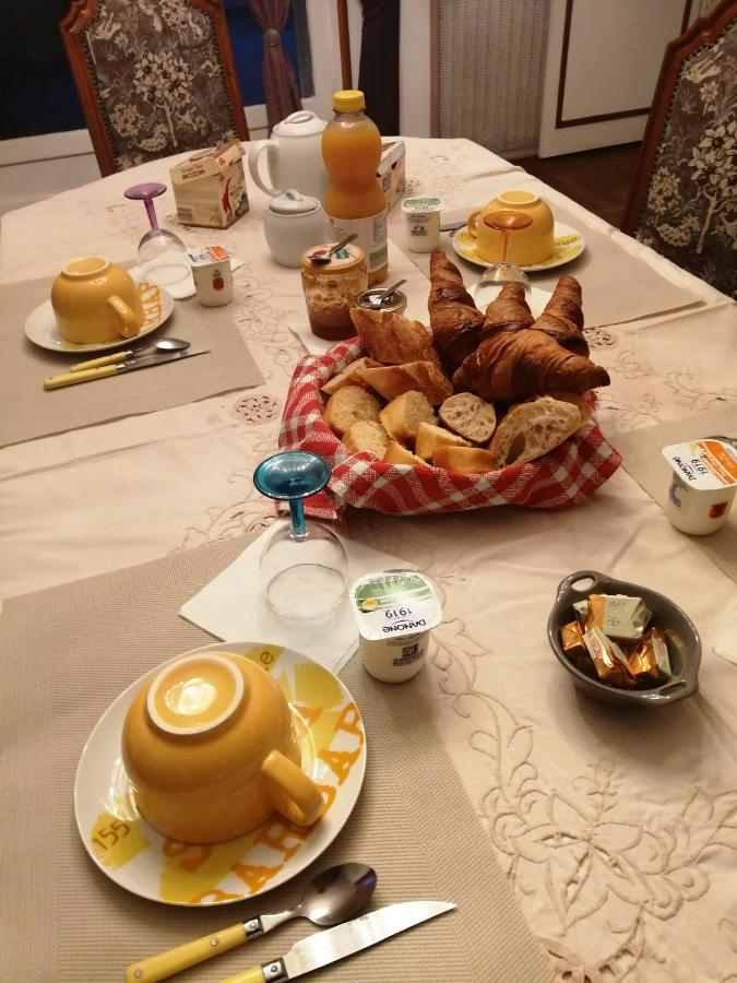 Gite De L'Aqueduc Le Douhet 外观 照片